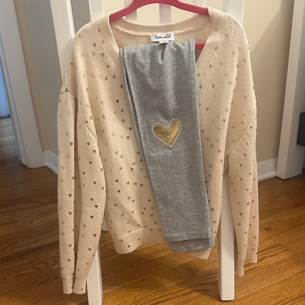 Splendid Beige Heart V-Neck Sweater